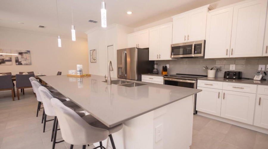 KISSIMMEE, Florida 34746, 4 Bedrooms Bedrooms, ,3 BathroomsBathrooms,Residential,For Sale,READING,0,MFRS5152450