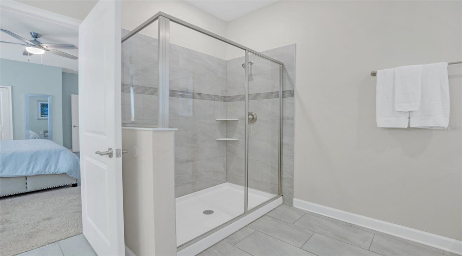DAVENPORT, Florida 33896, 8 Bedrooms Bedrooms, ,5 BathroomsBathrooms,Residential,For Sale,SANDBAGGER,0,MFRS5152445