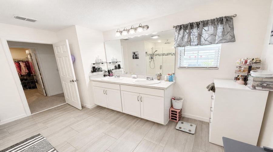 KISSIMMEE, Florida 34746, 3 Bedrooms Bedrooms, ,2 BathroomsBathrooms,Residential,For Sale,WISPY CYPRESS,0,MFRS5152481
