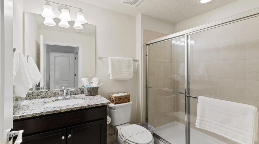 KISSIMMEE, Florida 34747, 5 Bedrooms Bedrooms, ,4 BathroomsBathrooms,Residential,For Sale,TANGIER,0,MFRO6419842