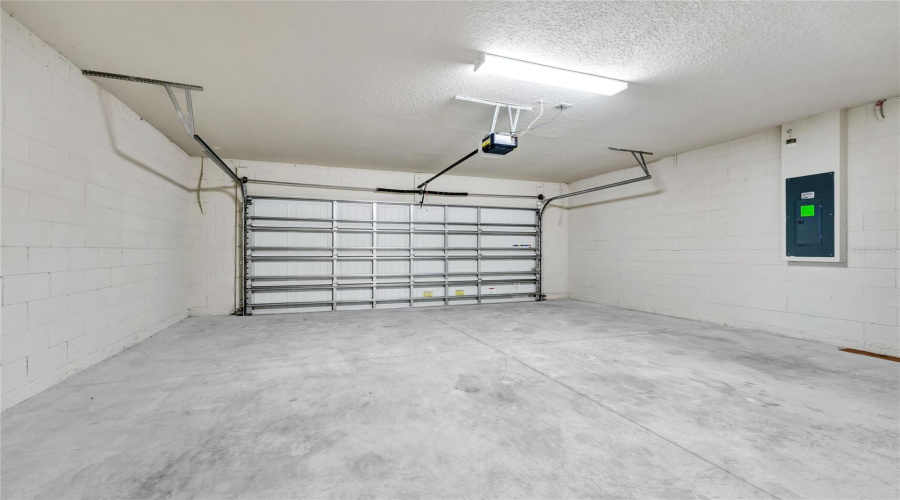 KISSIMMEE, Florida 34746, 5 Bedrooms Bedrooms, ,2 BathroomsBathrooms,Residential,For Sale,ROYAL POINT,0,MFRO6418889