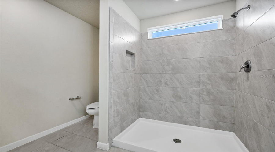 KISSIMMEE, Florida 34746, 5 Bedrooms Bedrooms, ,2 BathroomsBathrooms,Residential,For Sale,ROYAL POINT,0,MFRO6418889