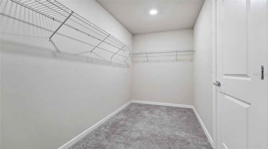 KISSIMMEE, Florida 34746, 5 Bedrooms Bedrooms, ,2 BathroomsBathrooms,Residential,For Sale,ROYAL POINT,0,MFRO6418889