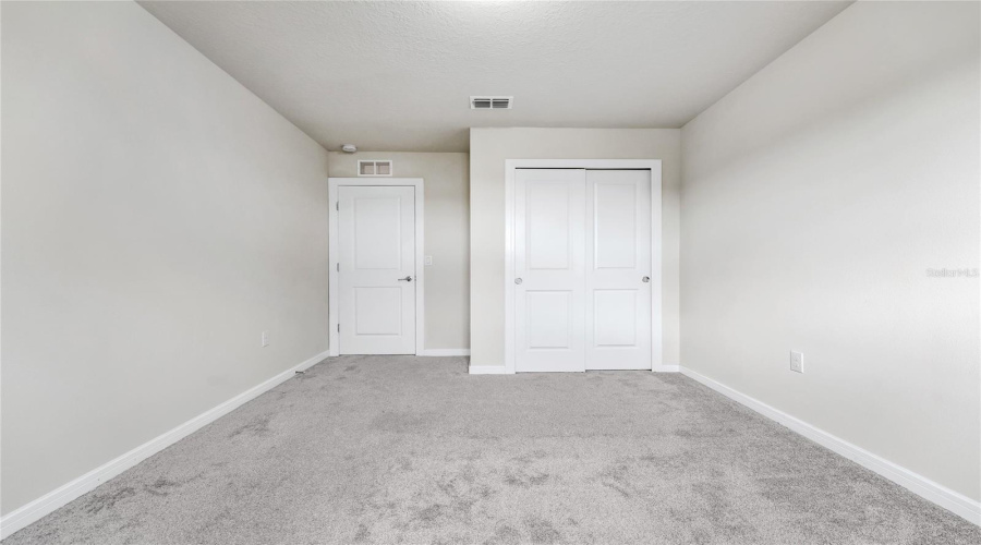 KISSIMMEE, Florida 34746, 5 Bedrooms Bedrooms, ,2 BathroomsBathrooms,Residential,For Sale,ROYAL POINT,0,MFRO6418889