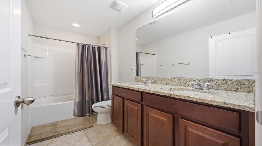 DAVENPORT, Florida 33837, 4 Bedrooms Bedrooms, ,2 BathroomsBathrooms,Residential,For Sale,DRAYTON,0,MFRO6419460