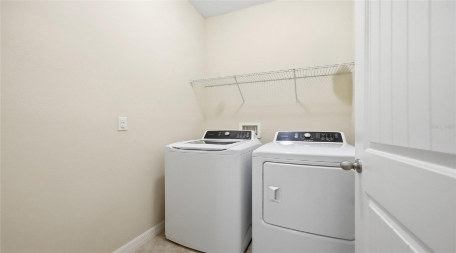DAVENPORT, Florida 33837, 4 Bedrooms Bedrooms, ,2 BathroomsBathrooms,Residential,For Sale,DRAYTON,0,MFRO6419460