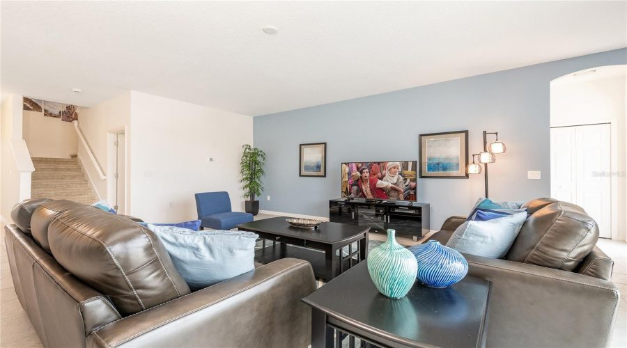 DAVENPORT, Florida 33837, 8 Bedrooms Bedrooms, ,6 BathroomsBathrooms,Residential,For Sale,CROFTON SPRINGS,0,MFRO6419700