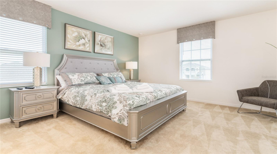 DAVENPORT, Florida 33837, 8 Bedrooms Bedrooms, ,6 BathroomsBathrooms,Residential,For Sale,CROFTON SPRINGS,0,MFRO6419700