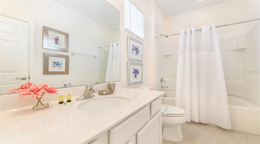 DAVENPORT, Florida 33837, 8 Bedrooms Bedrooms, ,6 BathroomsBathrooms,Residential,For Sale,CROFTON SPRINGS,0,MFRO6419700