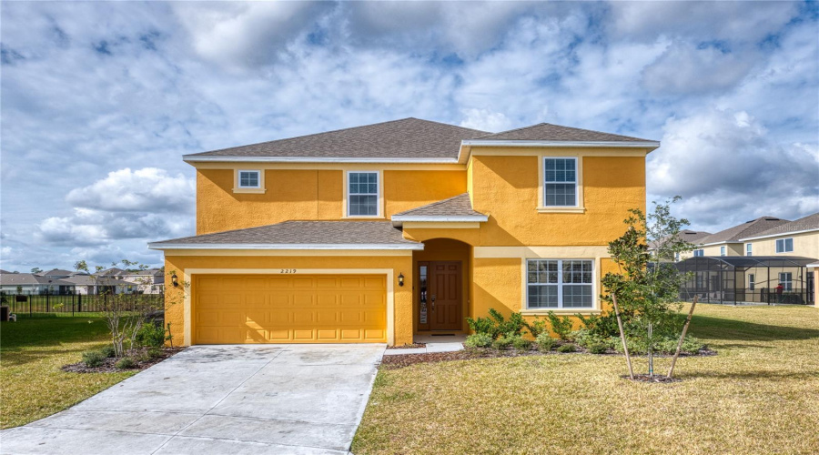 DAVENPORT, Florida 33837, 8 Bedrooms Bedrooms, ,6 BathroomsBathrooms,Residential,For Sale,CROFTON SPRINGS,0,MFRO6419700