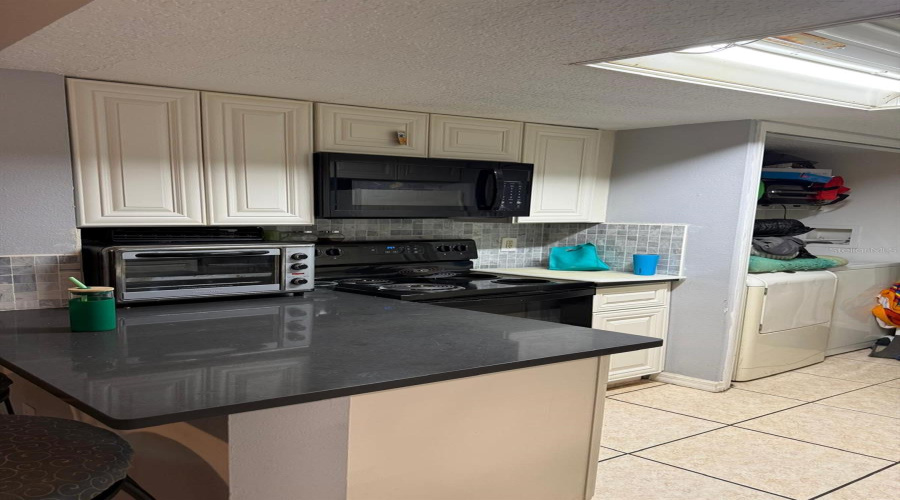 DAVENPORT, Florida 33897, 4 Bedrooms Bedrooms, ,3 BathroomsBathrooms,Residential,For Sale,WASHINGTON PALM,0,MFRO6417425