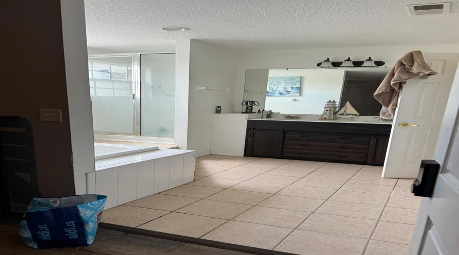 DAVENPORT, Florida 33897, 4 Bedrooms Bedrooms, ,3 BathroomsBathrooms,Residential,For Sale,WASHINGTON PALM,0,MFRO6417425