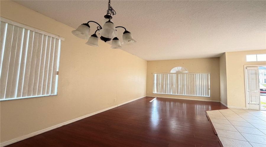 KISSIMMEE, Florida 34746, 4 Bedrooms Bedrooms, ,2 BathroomsBathrooms,Residential,For Sale,EAGLE CLIFF,0,MFRS5151905