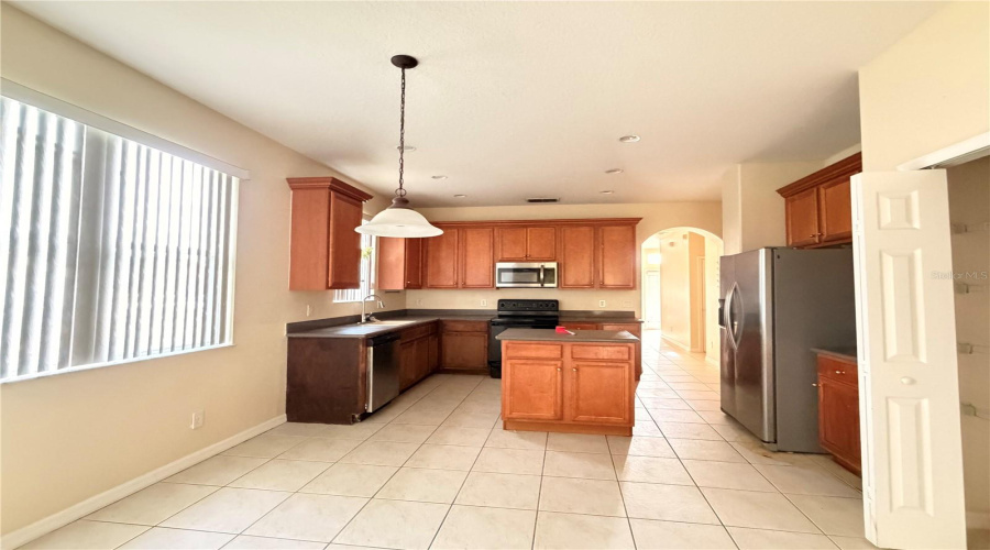 KISSIMMEE, Florida 34746, 4 Bedrooms Bedrooms, ,2 BathroomsBathrooms,Residential,For Sale,EAGLE CLIFF,0,MFRS5151905