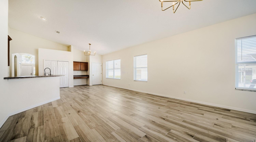 DAVENPORT, Florida 33897, 4 Bedrooms Bedrooms, ,3 BathroomsBathrooms,Residential,For Sale,CORVINA,0,MFRO6415280
