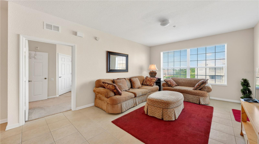 KISSIMMEE, Florida 34747, 3 Bedrooms Bedrooms, ,2 BathroomsBathrooms,Residential,For Sale,ALMATON LOOP,0,MFRO6418717