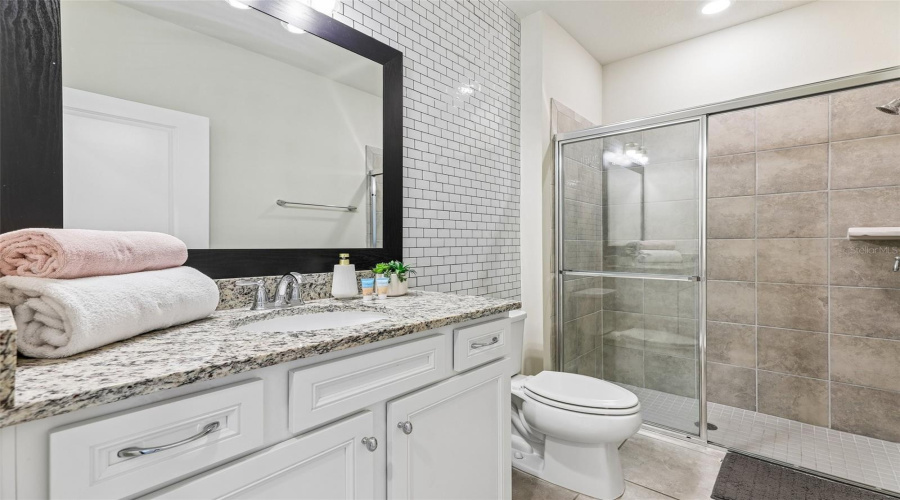 DAVENPORT, Florida 33897, 5 Bedrooms Bedrooms, ,4 BathroomsBathrooms,Residential,For Sale,LANA,0,MFRO6413312