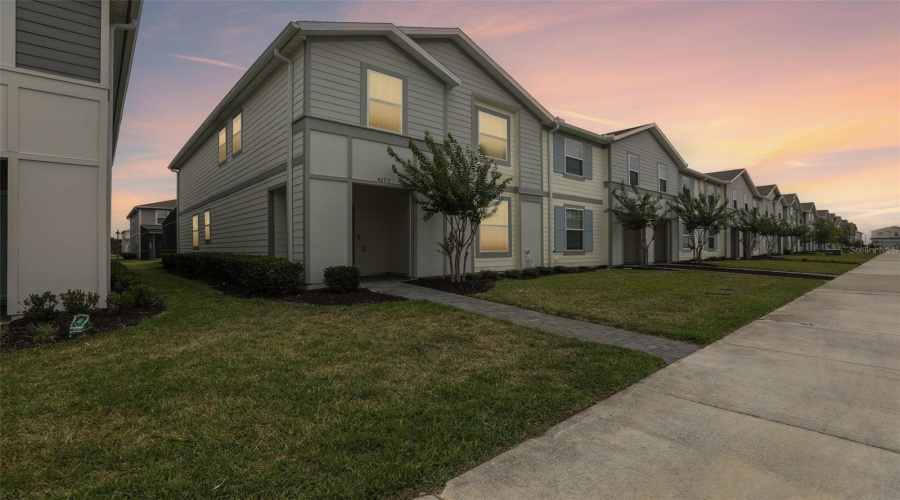 DAVENPORT, Florida 33897, 5 Bedrooms Bedrooms, ,4 BathroomsBathrooms,Residential,For Sale,LANA,0,MFRO6413312