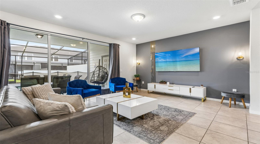 DAVENPORT, Florida 33897, 5 Bedrooms Bedrooms, ,4 BathroomsBathrooms,Residential,For Sale,LANA,0,MFRO6413312