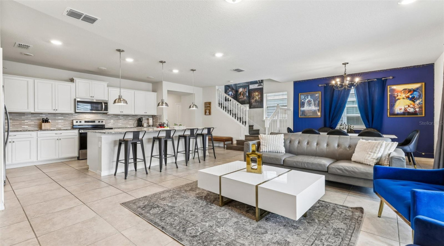 DAVENPORT, Florida 33897, 5 Bedrooms Bedrooms, ,4 BathroomsBathrooms,Residential,For Sale,LANA,0,MFRO6413312