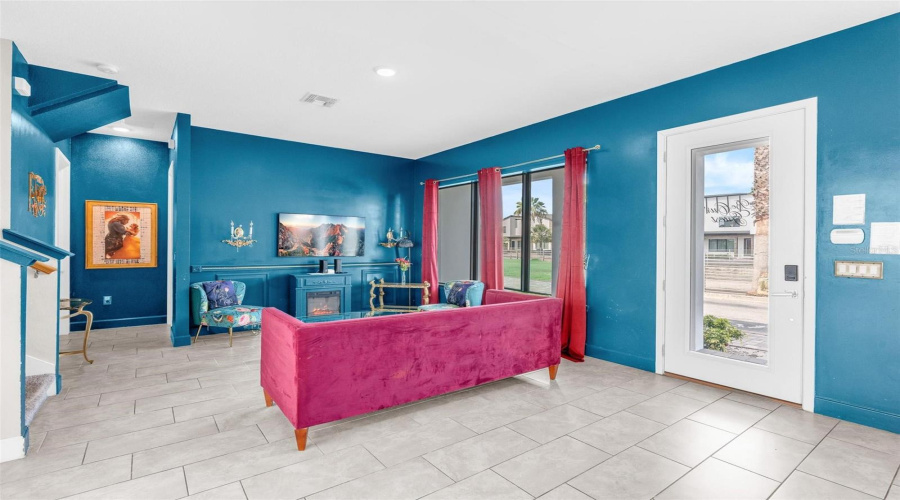 DAVENPORT, Florida 33896, 4 Bedrooms Bedrooms, ,3 BathroomsBathrooms,Residential,For Sale,VILLA DOMANI,0,MFRG5114304