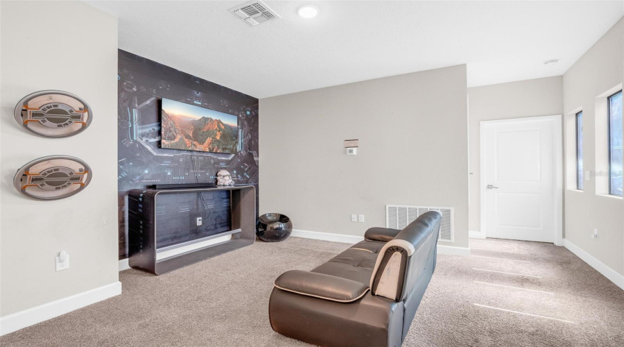 DAVENPORT, Florida 33896, 4 Bedrooms Bedrooms, ,3 BathroomsBathrooms,Residential,For Sale,VILLA DOMANI,0,MFRG5114304