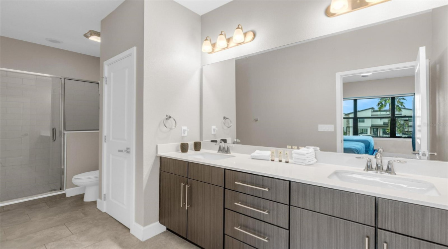 DAVENPORT, Florida 33896, 4 Bedrooms Bedrooms, ,3 BathroomsBathrooms,Residential,For Sale,VILLA DOMANI,0,MFRG5114304