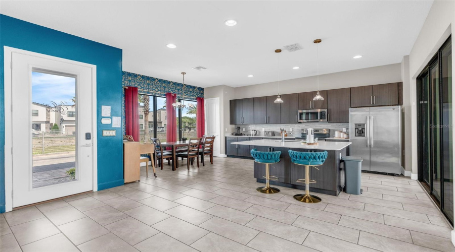 DAVENPORT, Florida 33896, 4 Bedrooms Bedrooms, ,3 BathroomsBathrooms,Residential,For Sale,VILLA DOMANI,0,MFRG5114304