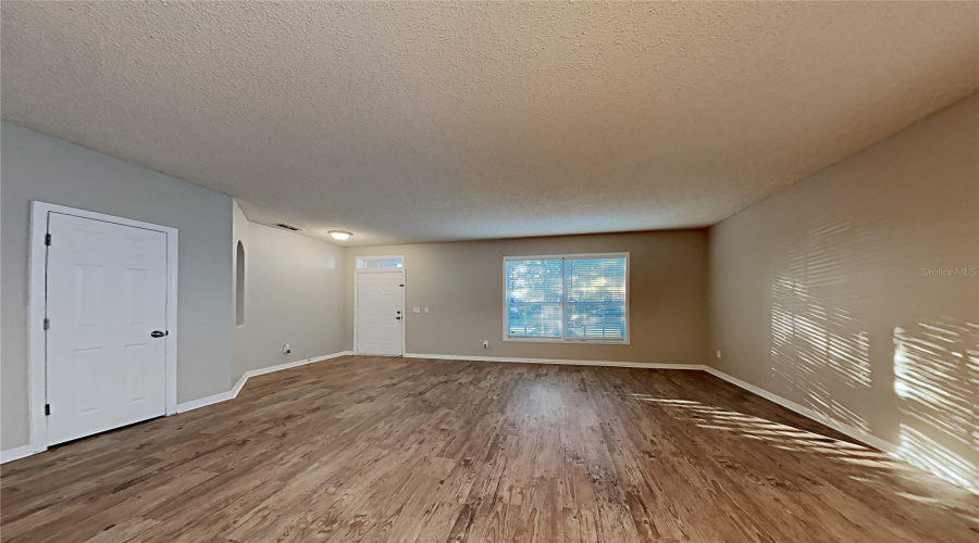 DAVENPORT, Florida 33837, 4 Bedrooms Bedrooms, ,2 BathroomsBathrooms,Residential,For Sale,KNOLLWOOD,0,MFRC7525005