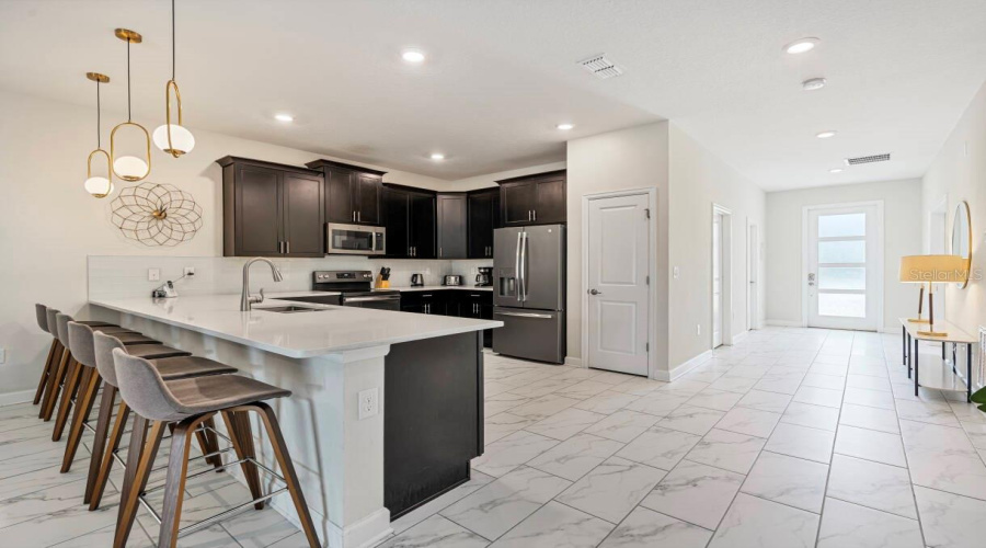 KISSIMMEE, Florida 34746, 9 Bedrooms Bedrooms, ,5 BathroomsBathrooms,Residential,For Sale,TARGET,0,MFRO6418919