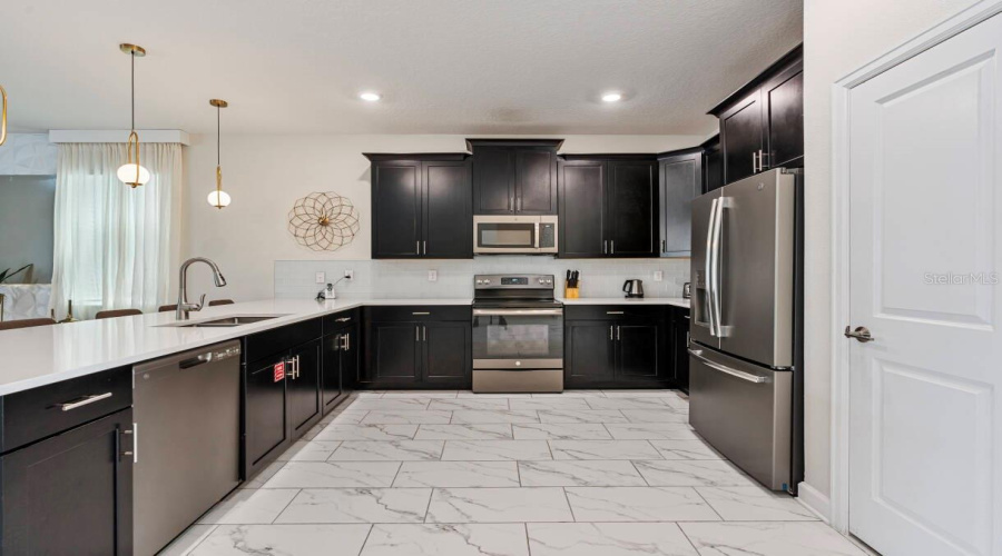 KISSIMMEE, Florida 34746, 9 Bedrooms Bedrooms, ,5 BathroomsBathrooms,Residential,For Sale,TARGET,0,MFRO6418919