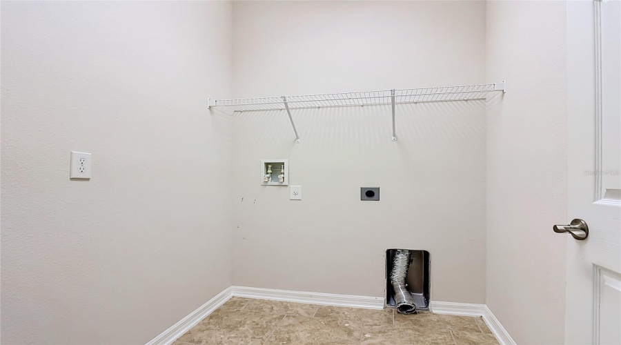 KISSIMMEE, Florida 34746, 4 Bedrooms Bedrooms, ,3 BathroomsBathrooms,Residential,For Sale,GASPIRILLA,0,MFRO6419839
