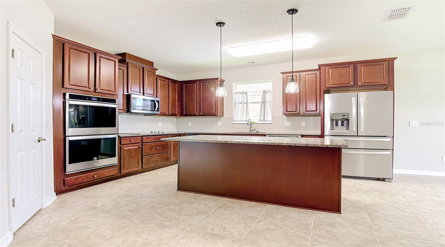 KISSIMMEE, Florida 34746, 4 Bedrooms Bedrooms, ,3 BathroomsBathrooms,Residential,For Sale,GASPIRILLA,0,MFRO6419839
