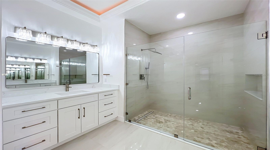 ORLANDO, Florida 32836, 4 Bedrooms Bedrooms, ,3 BathroomsBathrooms,Residential,For Sale,POINTE VENEZIA,0,MFRS5152414