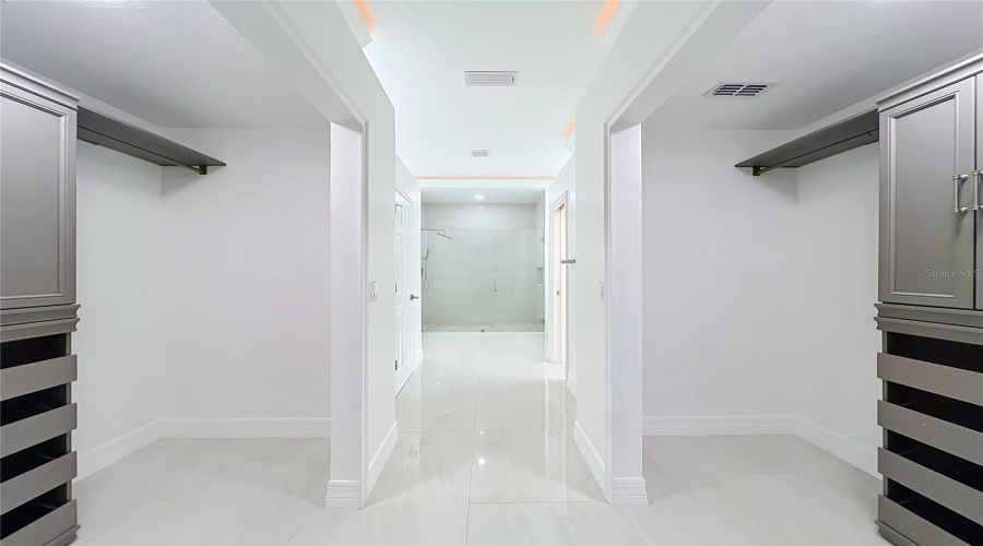 ORLANDO, Florida 32836, 4 Bedrooms Bedrooms, ,3 BathroomsBathrooms,Residential,For Sale,POINTE VENEZIA,0,MFRS5152414