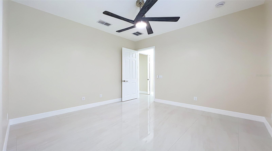 ORLANDO, Florida 32836, 4 Bedrooms Bedrooms, ,3 BathroomsBathrooms,Residential,For Sale,POINTE VENEZIA,0,MFRS5152414