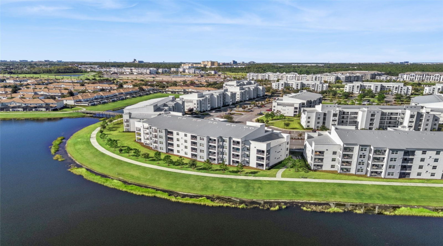 KISSIMMEE, Florida 34746, 2 Bedrooms Bedrooms, ,2 BathroomsBathrooms,Residential,For Sale,PARADOX,0,MFRO6353349