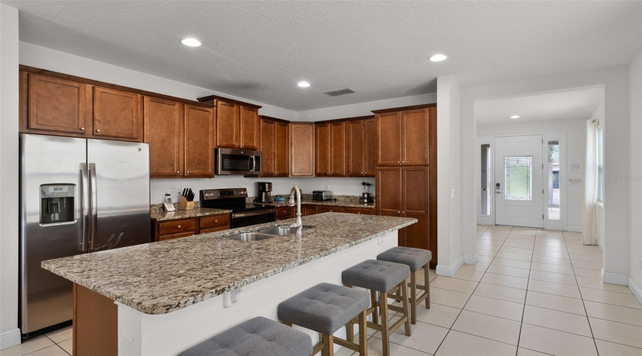 KISSIMMEE, Florida 34747, 8 Bedrooms Bedrooms, ,7 BathroomsBathrooms,Residential,For Sale,MARKER,0,MFRO6339142