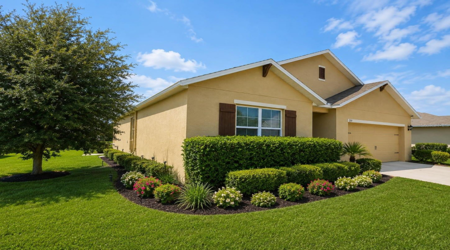DAVENPORT, Florida 33897, 4 Bedrooms Bedrooms, ,2 BathroomsBathrooms,Residential,For Sale,WILLOW BEND,0,MFRO6417568