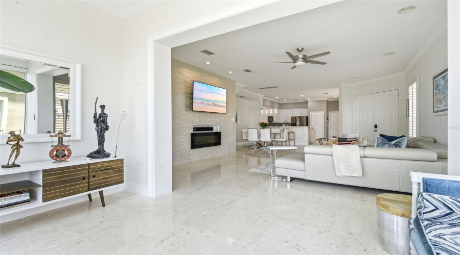 ORLANDO, Florida 32836, 3 Bedrooms Bedrooms, ,2 BathroomsBathrooms,Residential,For Sale,THE ESPLANADE,0,MFRO6419132