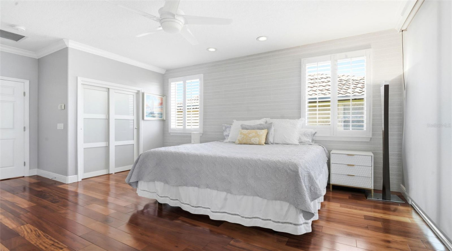 ORLANDO, Florida 32836, 3 Bedrooms Bedrooms, ,2 BathroomsBathrooms,Residential,For Sale,THE ESPLANADE,0,MFRO6419132
