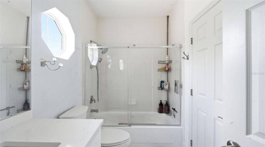 ORLANDO, Florida 32836, 3 Bedrooms Bedrooms, ,2 BathroomsBathrooms,Residential,For Sale,THE ESPLANADE,0,MFRO6419132