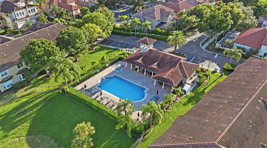 ORLANDO, Florida 32836, 3 Bedrooms Bedrooms, ,2 BathroomsBathrooms,Residential,For Sale,THE ESPLANADE,0,MFRO6419132