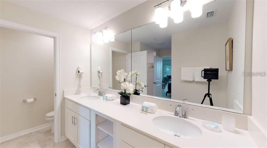 KISSIMMEE, Florida 34746, 3 Bedrooms Bedrooms, ,2 BathroomsBathrooms,Residential,For Sale,PARADOX,0,MFRS5152537