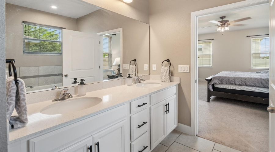 DAVENPORT, Florida 33837, 4 Bedrooms Bedrooms, ,2 BathroomsBathrooms,Residential,For Sale,SEATTLE SLEW,0,MFRO6419621
