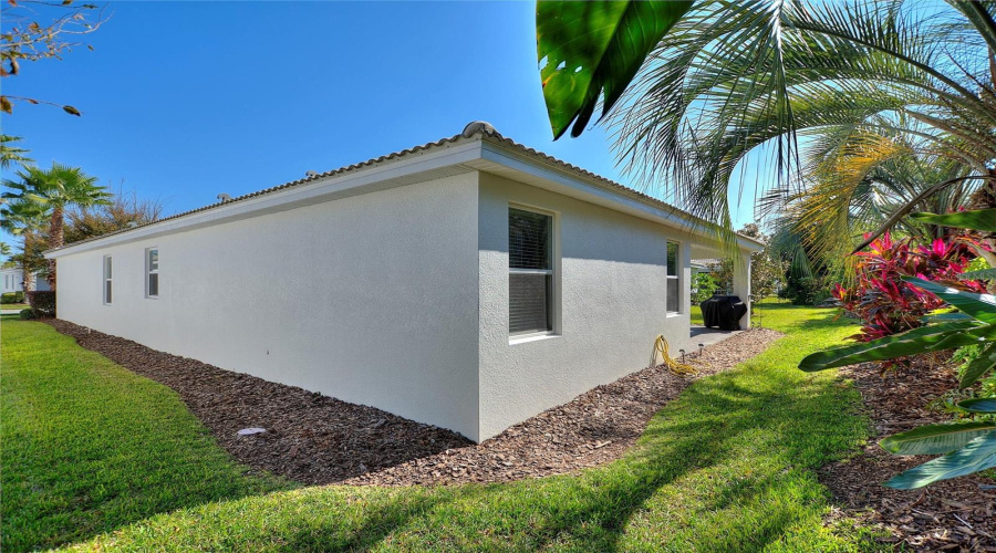 DAVENPORT, Florida 33896, 4 Bedrooms Bedrooms, ,2 BathroomsBathrooms,Residential,For Sale,CLUBMAN DR,0,MFRS5152444
