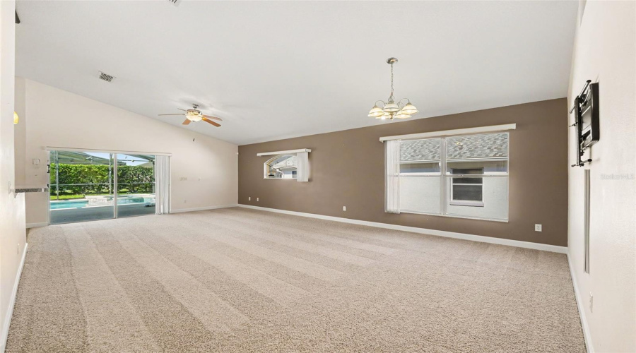 DAVENPORT, Florida 33897, 4 Bedrooms Bedrooms, ,3 BathroomsBathrooms,Residential,For Sale,OLD BRIDGE,0,MFRO6419893