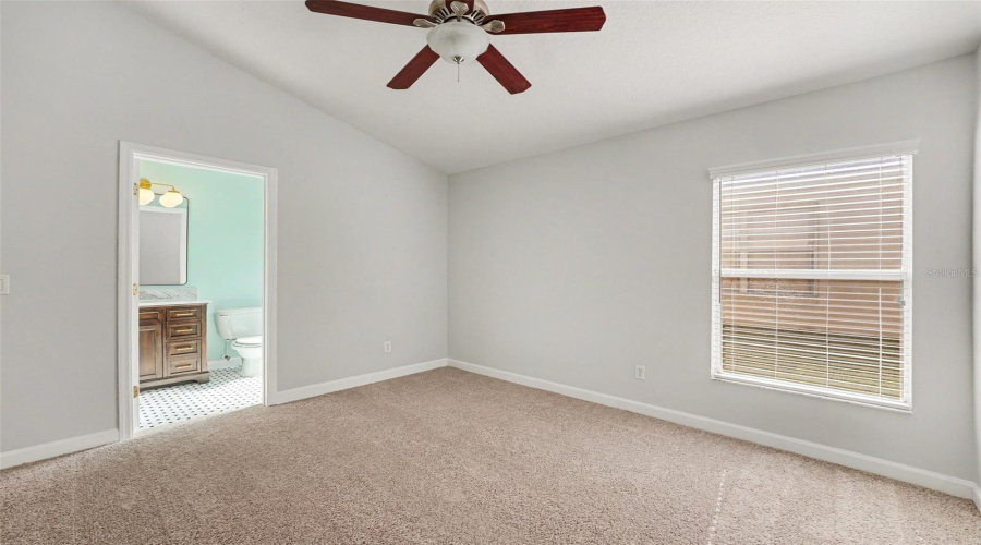DAVENPORT, Florida 33897, 4 Bedrooms Bedrooms, ,3 BathroomsBathrooms,Residential,For Sale,OLD BRIDGE,0,MFRO6419893