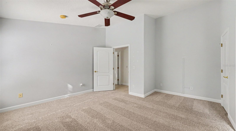 DAVENPORT, Florida 33897, 4 Bedrooms Bedrooms, ,3 BathroomsBathrooms,Residential,For Sale,OLD BRIDGE,0,MFRO6419893