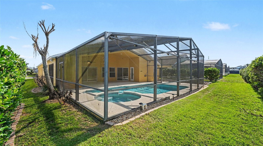 DAVENPORT, Florida 33897, 4 Bedrooms Bedrooms, ,3 BathroomsBathrooms,Residential,For Sale,OLD BRIDGE,0,MFRO6419893